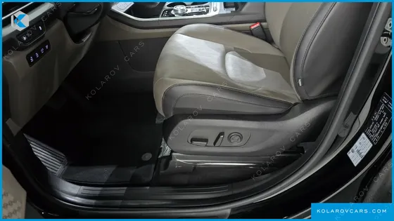 KIA CARNIVAL DIESEL 9-SEATER NOBLESSE