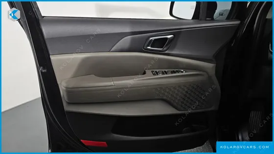 KIA CARNIVAL DIESEL 9-SEATER NOBLESSE