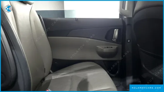 KIA CARNIVAL DIESEL 9-SEATER NOBLESSE