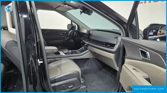 KIA CARNIVAL DIESEL 9-SEATER NOBLESSE
