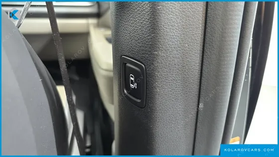 KIA CARNIVAL DIESEL 9-SEATER NOBLESSE