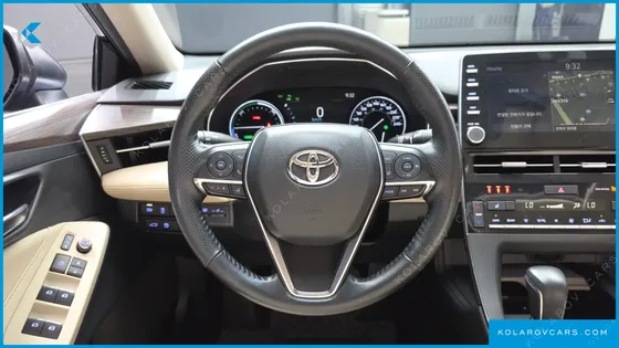 TOYOTA AVALON 2.5 HYBRID