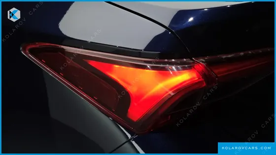 TOYOTA AVALON 2.5 HYBRID