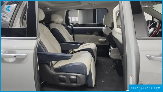 KIA CARNIVAL HEV 7SEATER GRAVITY