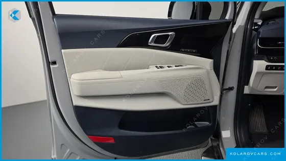 KIA CARNIVAL HEV 7SEATER GRAVITY