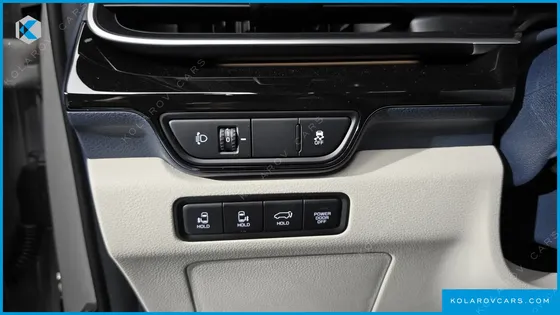 KIA CARNIVAL HEV 7SEATER GRAVITY