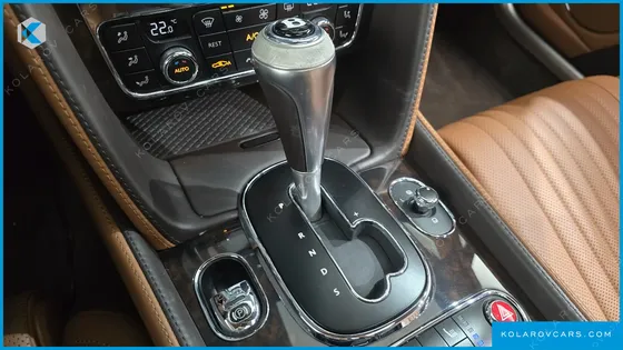 BENTLEY FLYING SPUR 4.0