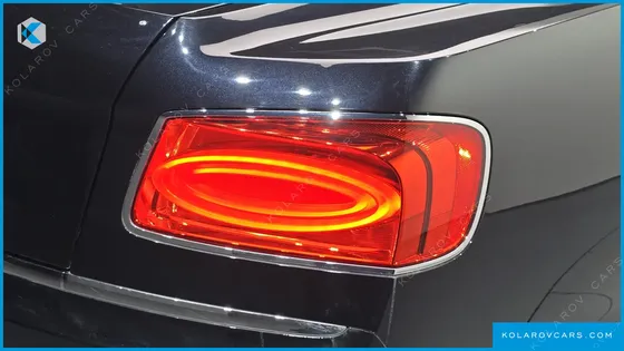 BENTLEY FLYING SPUR 4.0