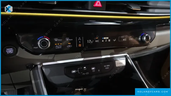 KIA CARNIVAL GASOLINE 9-SEATER HI LIMOUSINE (7-SEATER LIMOUSINE(SPECIAL VEHICLE)