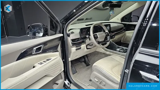 KIA CARNIVAL GASOLINE 7-SEATER SIGNATURE