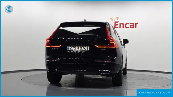 VOLVO XC60 B5 INSCRIPTION