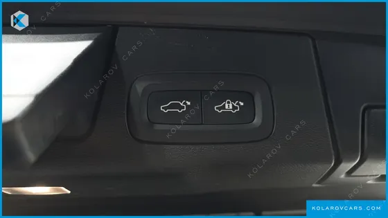 VOLVO XC60 B5 INSCRIPTION