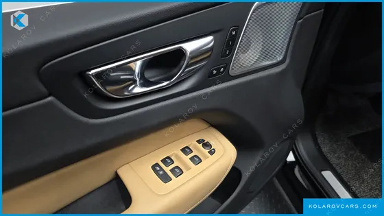VOLVO XC60 B5 INSCRIPTION