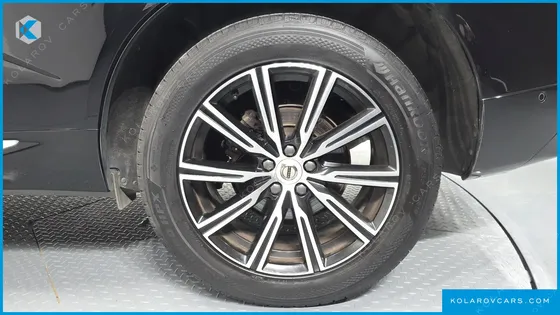 VOLVO XC60 B5 INSCRIPTION