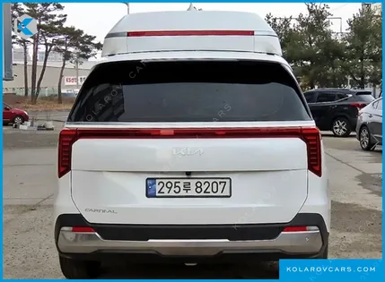 KIA CARNIVAL GASOLINE 9-SEATER HI LIMOUSINE