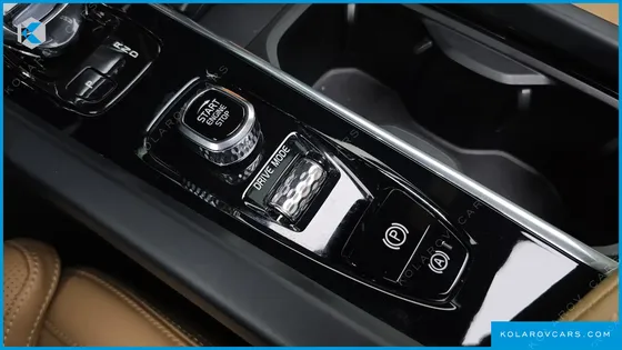 VOLVO XC60 B5 INSCRIPTION