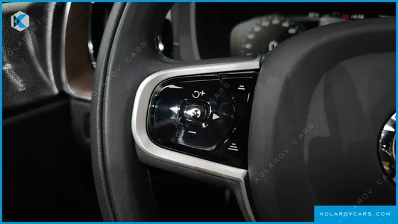 VOLVO XC60 B5 INSCRIPTION