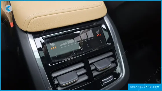VOLVO XC60 B5 INSCRIPTION