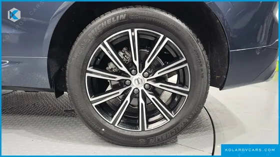 VOLVO XC60 B5 INSCRIPTION