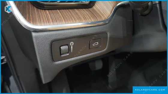 VOLVO XC60 B5 INSCRIPTION