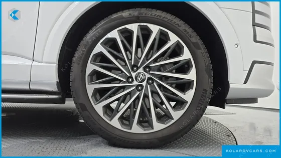 HYUNDAI PALISADE GASOLINE 2.5T 4WD 7-SEATER