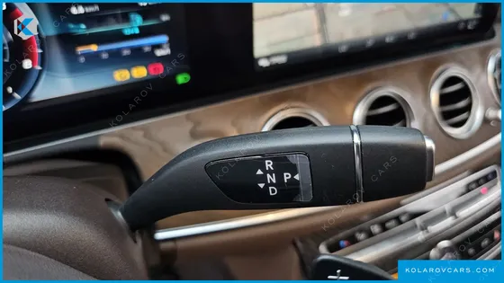 MERCEDES E-CLASS E300 4MATIC EXCLUSIVE