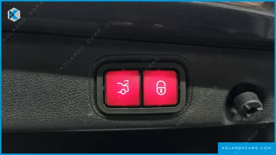MERCEDES E-CLASS E300 4MATIC EXCLUSIVE