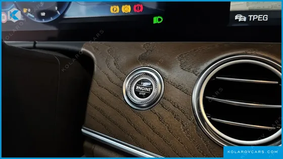 MERCEDES E-CLASS E300 4MATIC EXCLUSIVE