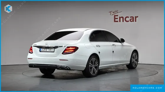 MERCEDES E-CLASS E220D AVANTGARDE