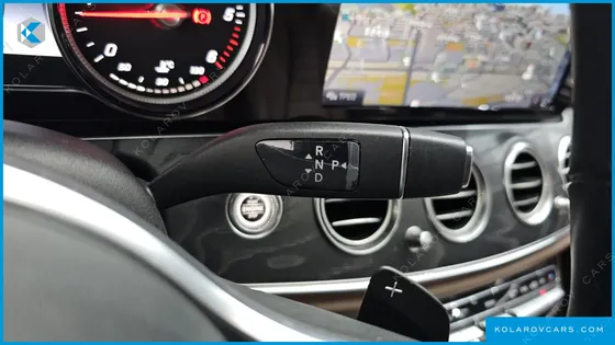 MERCEDES E-CLASS E220D AVANTGARDE