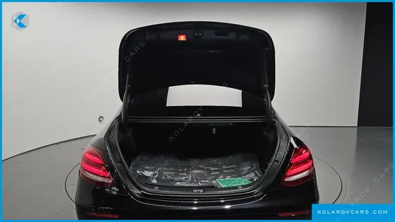MERCEDES E-CLASS E300 AVANTGARDE