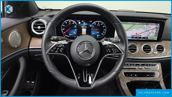 MERCEDES E-CLASS E300E 4MATIC EXCLUSIVE