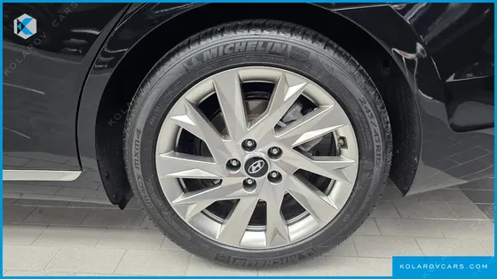 HYUNDAI GRANDEUR CALLIGRAPHY