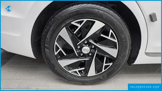 HYUNDAI GRANDEUR LE BLANC