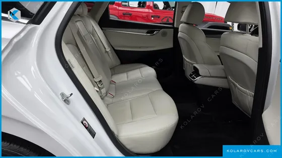 HYUNDAI GRANDEUR LE BLANC