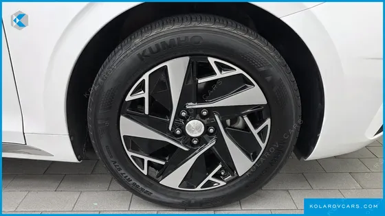 HYUNDAI GRANDEUR LE BLANC