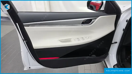 HYUNDAI GRANDEUR LE BLANC