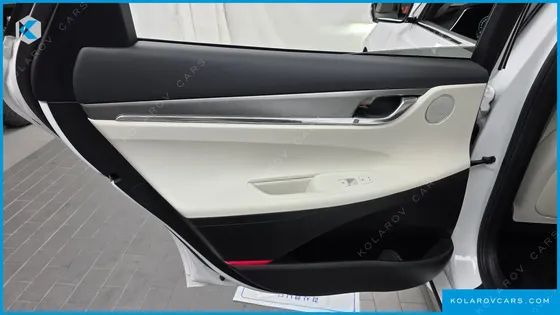 HYUNDAI GRANDEUR LE BLANC