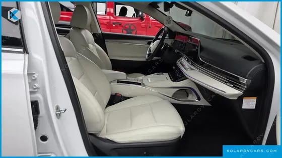 HYUNDAI GRANDEUR LE BLANC