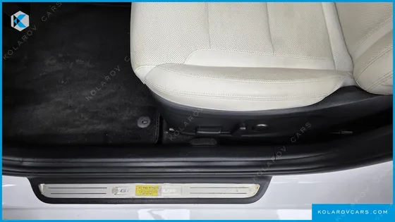 HYUNDAI GRANDEUR LE BLANC