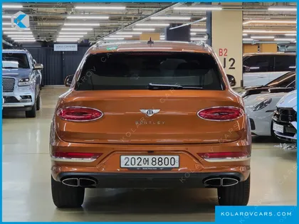 BENTLEY BENTAYGA 4.0 V8 AZURE