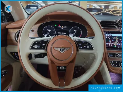 BENTLEY BENTAYGA 4.0 V8 AZURE