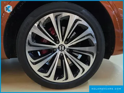 BENTLEY BENTAYGA 4.0 V8 AZURE