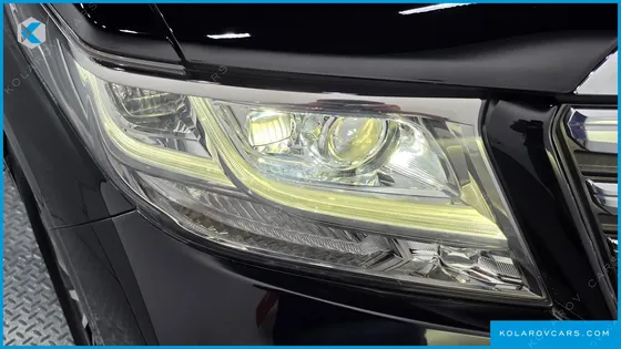 TOYOTA ALPHARD 2.4 4WD