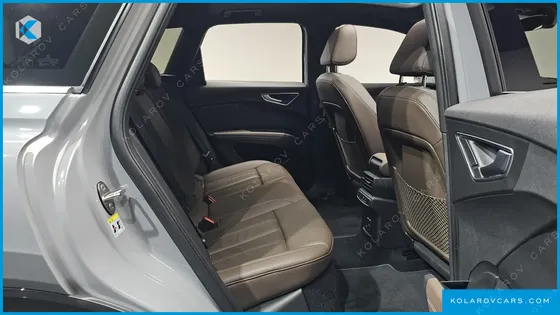 AUDI Q4 E-TRON 40 PREMIUM