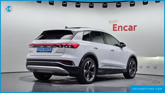 AUDI Q4 E-TRON 40 PREMIUM