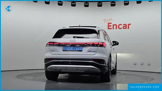 AUDI Q4 E-TRON 40 PREMIUM