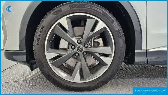AUDI Q4 E-TRON 40 PREMIUM