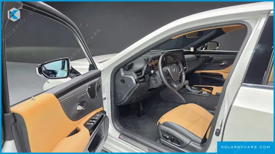 LEXUS ES EXECUTIVE