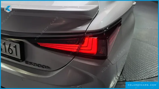 LEXUS ES EXECUTIVE